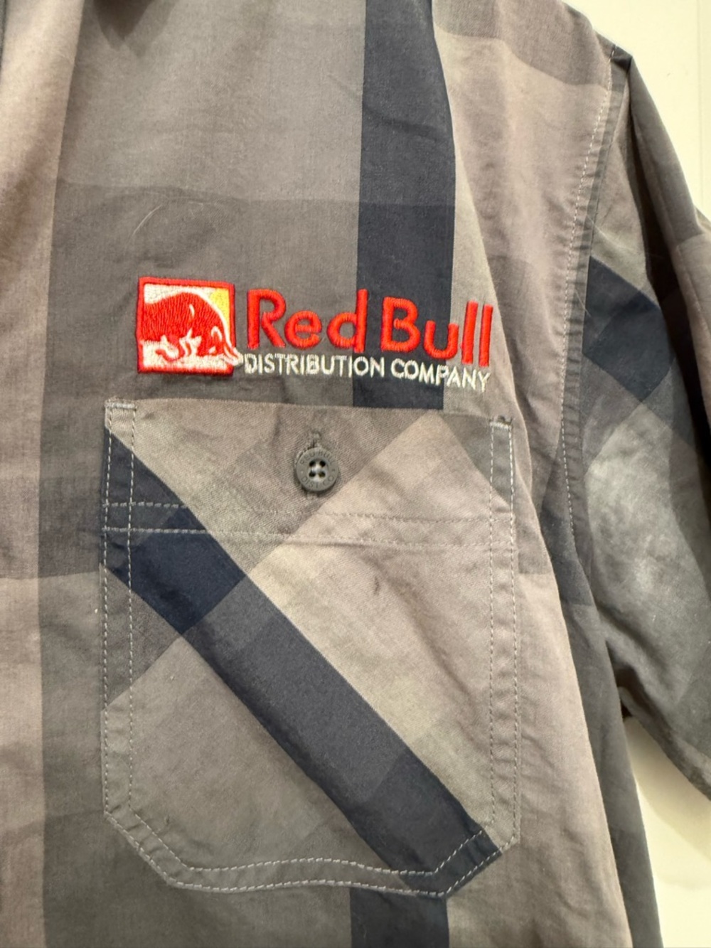 Men's Red Bull Grey Plaid Casual Shirt - Picture 6 of 13